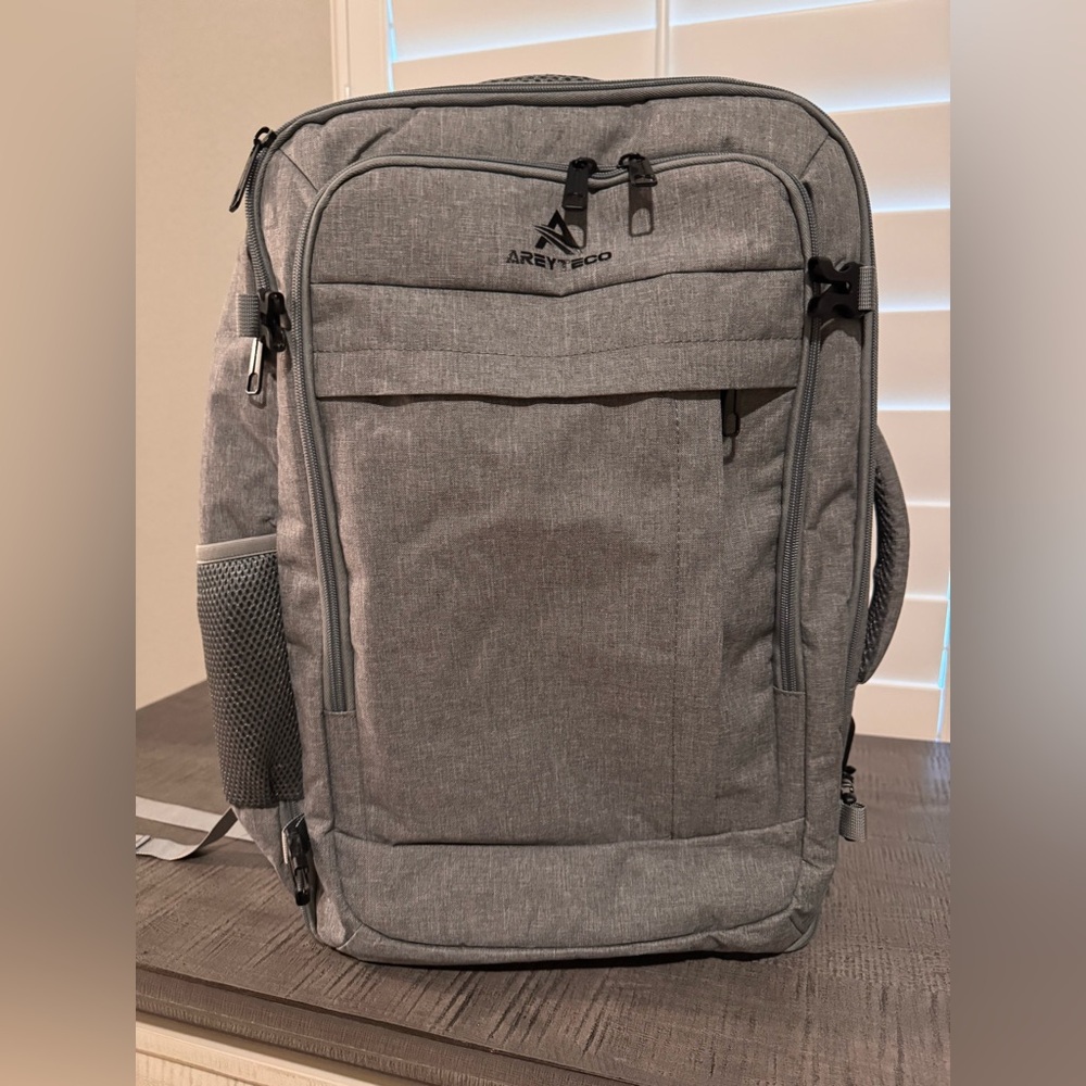 Areyteco Men's / Women’s Backpack